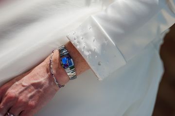 wedding_bridge_detail_dress_gems